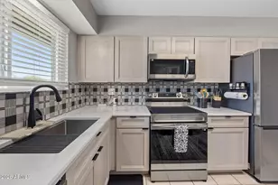 10210 W Snead Circle N, Sun City, AZ 85351 - Photo 14