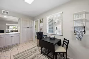 10210 W Snead Circle N, Sun City, AZ 85351 - Photo 12