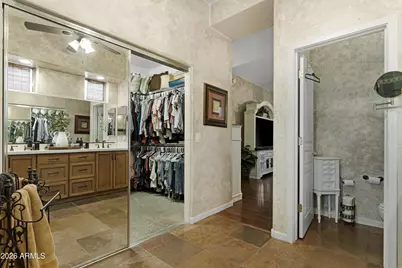2107 E Beautiful Lane, Phoenix, AZ 85042 - Photo 22