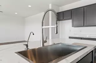 1573 E Glazier Dr E, Casa Grande, AZ 85122 - Photo 4