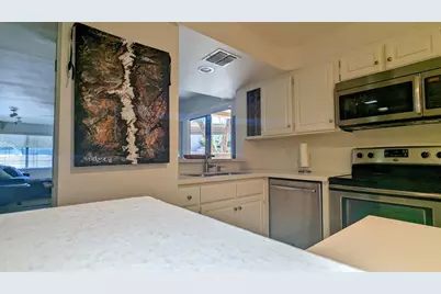 5124 N 31st Place #Unit 517, Phoenix, AZ 85016 - Photo 24