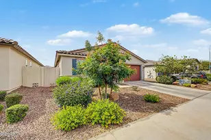 12711 W Pkwy Ln, Avondale, AZ 85323 - Photo 2