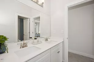 95 E Windsor Dr, Gilbert, AZ 85296 - Photo 28
