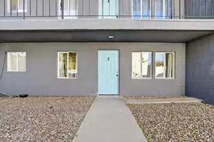 2925 N 38th St, Phoenix, AZ 85018 - Photo 2