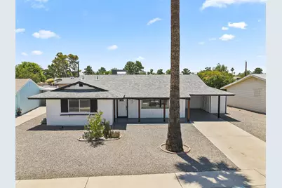 10423 W Monterosa Drive, Sun City, AZ 85351 - Photo 2