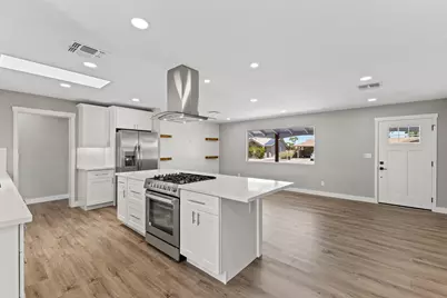 10423 W Monterosa Drive, Sun City, AZ 85351 - Photo 10