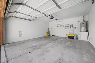 39606 N Prairie Ln, Anthem, AZ 85086 - Photo 32