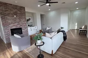 39606 N Prairie Ln, Anthem, AZ 85086 - Photo 2