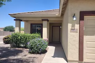 466 E Yellow Wood Ave, San Tan Valley, AZ 85140 - Photo 2