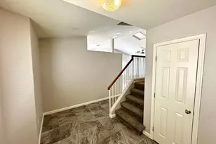 1329 E Cathedral Rock Dr, Phoenix, AZ 85048 - Photo 2