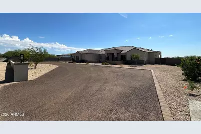 19 E Desert Hills Drive, Phoenix, AZ 85086 - Photo 2