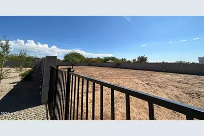 19 E Desert Hills Drive, Phoenix, AZ 85086 - Photo 54