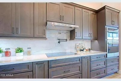 19 E Desert Hills Drive, Phoenix, AZ 85086 - Photo 12