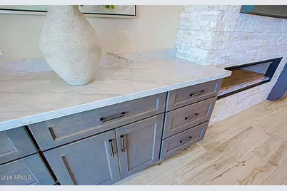 19 E Desert Hills Drive, Phoenix, AZ 85086 - Photo 6