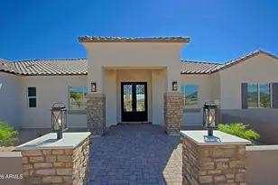 19 E Desert Hills Dr, Phoenix, AZ 85086 - Photo 58
