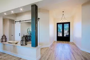 19 E Desert Hills Dr, Phoenix, AZ 85086 - Photo 1