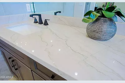 19 E Desert Hills Drive, Phoenix, AZ 85086 - Photo 22