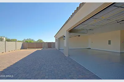 19 E Desert Hills Drive, Phoenix, AZ 85086 - Photo 48