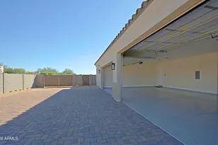 19 E Desert Hills Dr, Phoenix, AZ 85086 - Photo 48