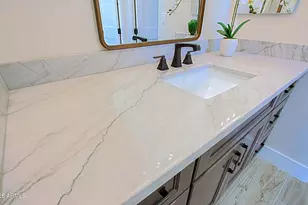 19 E Desert Hills Dr, Phoenix, AZ 85086 - Photo 28