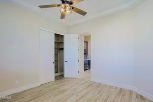 19 E Desert Hills Dr, Phoenix, AZ 85086 - Photo 38