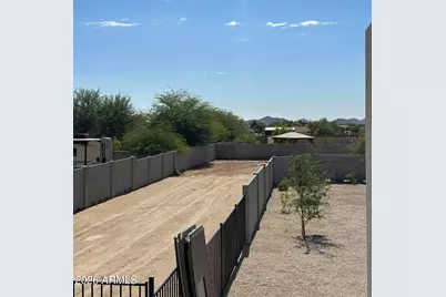 19 E Desert Hills Drive, Phoenix, AZ 85086 - Photo 50