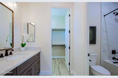 19 E Desert Hills Drive, Phoenix, AZ 85086 - Photo 40