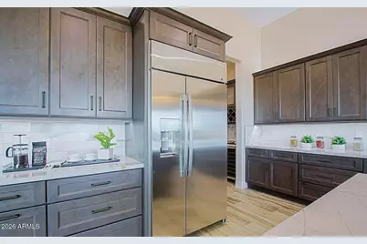 19 E Desert Hills Drive, Phoenix, AZ 85086 - Photo 6