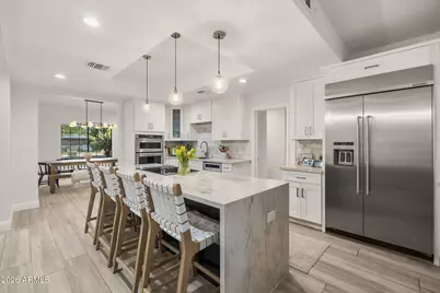 221 W Morten Avenue, Phoenix, AZ 85021 - Photo 10