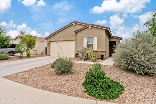 528 W Magena Dr, San Tan Valley, AZ 85140 - Photo 2