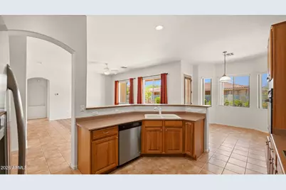 13564 W Alvarado Drive, Goodyear, AZ 85395 - Photo 6