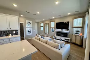 1281 W Bluejay Dr, Chandler, AZ 85286 - Photo 10