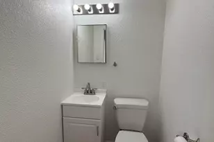 5807 W Flower St, Phoenix, AZ 85031 - Photo 10