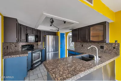 4216 E Amberwood Drive, Phoenix, AZ 85048 - Photo 4