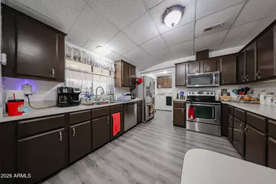 880 E 4th Avenue, Apache Junction, AZ 85119 - Photo 10