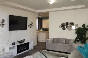 6424 N Florence Ave, Litchfield Park, AZ 85340 - Photo 4