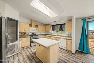 20802 W Beacon Ct, Wittmann, AZ 85361 - Photo 10
