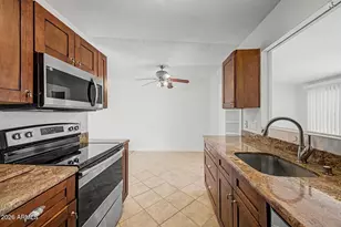 1946 E Grandview Dr, Phoenix, AZ 85022 - Photo 10