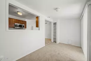 1946 E Grandview Dr, Phoenix, AZ 85022 - Photo 14
