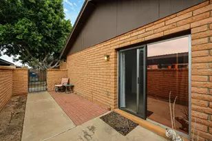 102 W Concorda Dr, Tempe, AZ 85282 - Photo 18