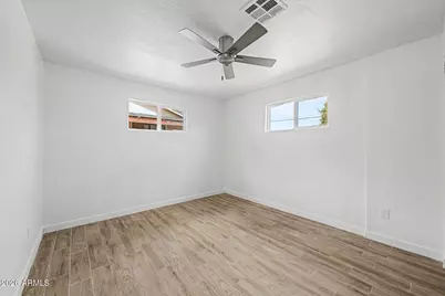 8221 N 29th Drive, Phoenix, AZ 85051 - Photo 18