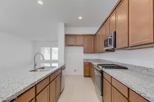 458 W Golden Aspen Dr, San Tan Valley, AZ 85140 - Photo 2