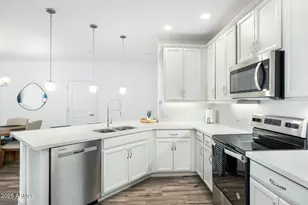 2511 W Queen Creek Rd, Chandler, AZ 85248 - Photo 10