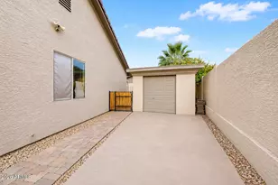 11477 S Coolwater Dr, Goodyear, AZ 85338 - Photo 36
