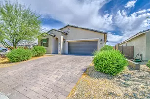17227 W Desert Sage Dr, Goodyear, AZ 85338 - Photo 2
