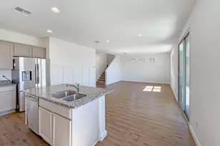 3215 W Pollack St, Phoenix, AZ 85041 - Photo 8