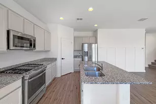3215 W Pollack St, Phoenix, AZ 85041 - Photo 2