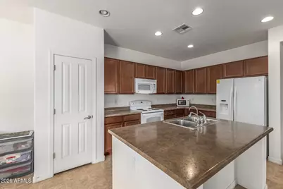 21402 N 78th Drive, Peoria, AZ 85382 - Photo 8