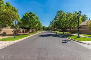 2886 E Washington Ave, Gilbert, AZ 85234 - Photo 32