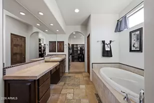 3211 W Horizon Dr, Phoenix, AZ 85086 - Photo 10